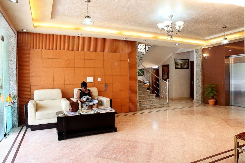 Indira International Inn New Delhi Exterior foto