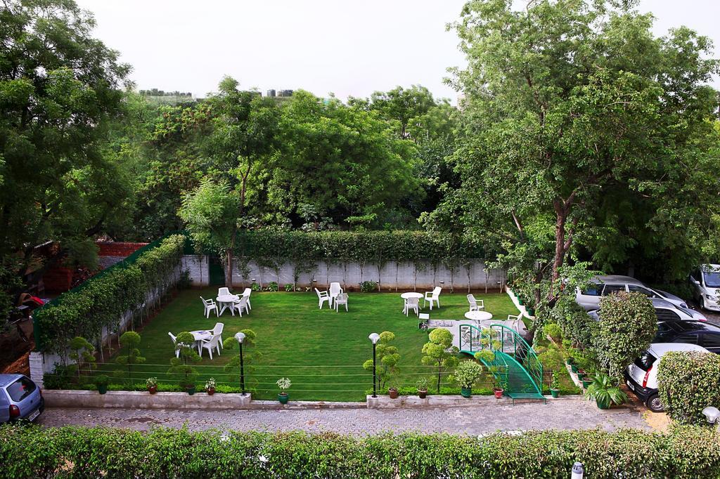 Indira International Inn New Delhi Exterior foto